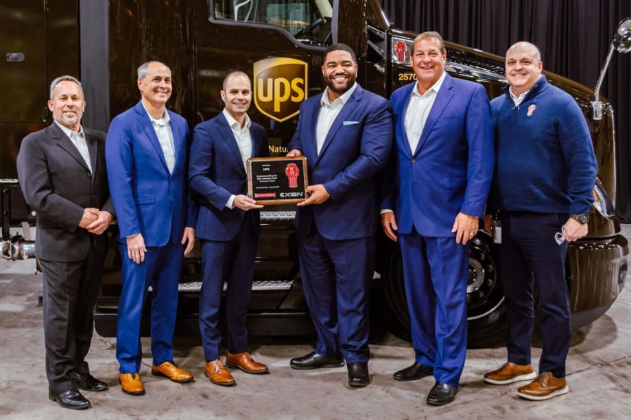 Kenworth Delivers First Cummins X15N Natural Gas Engine to UPS
