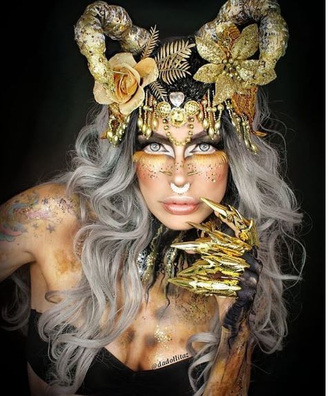 25 Halloween Makeup Looks to Scream Over