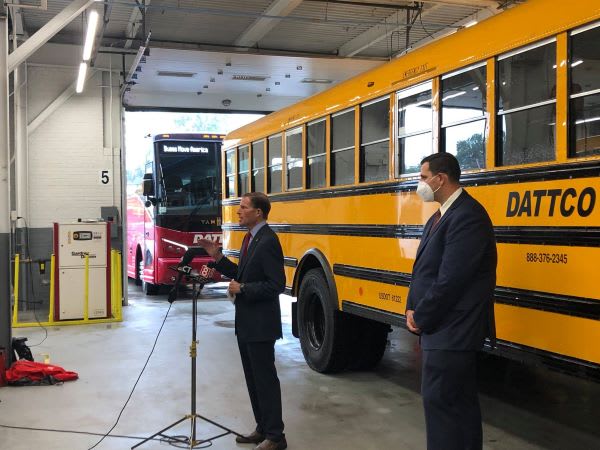 U.S. Senator Visits DATTCO, Urges Support of CERTS Act