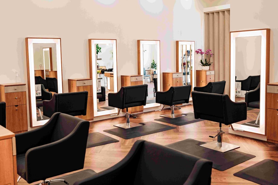 Davanti Salon Floor