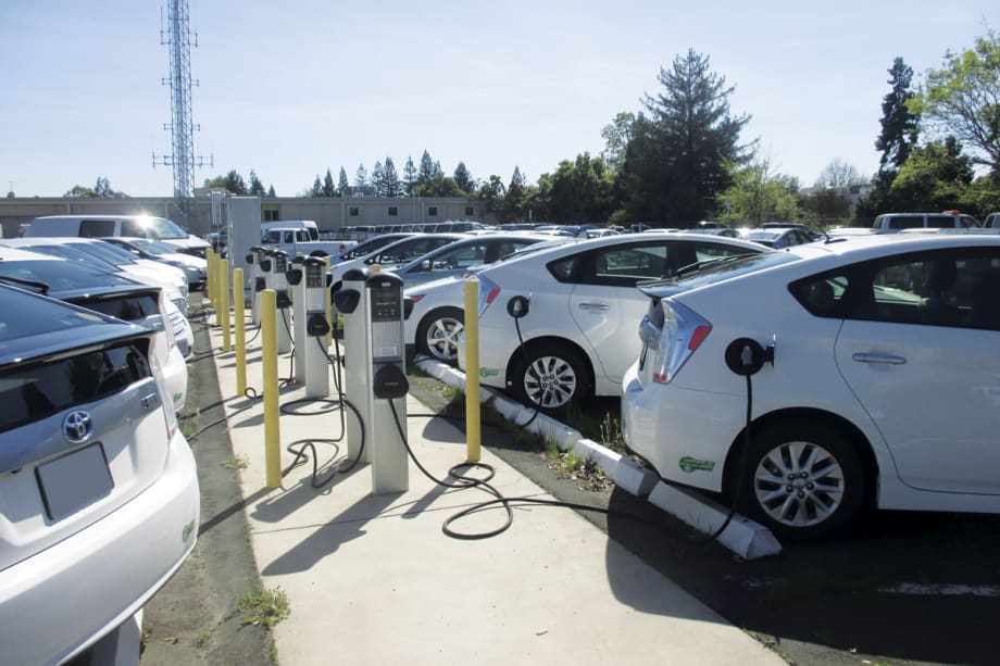 How to Lower EV Charging Infrastructure Costs