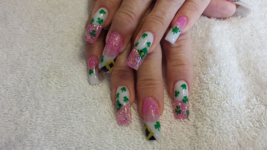 Day 75: Emerald Nail Art