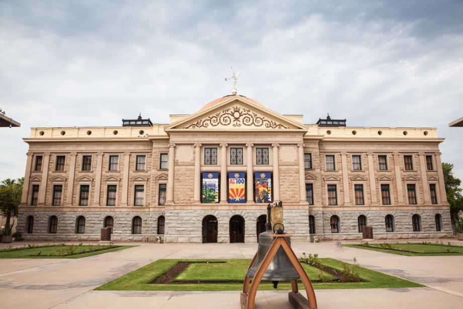 Arizona Senate Advances Bill on P2P Regulations