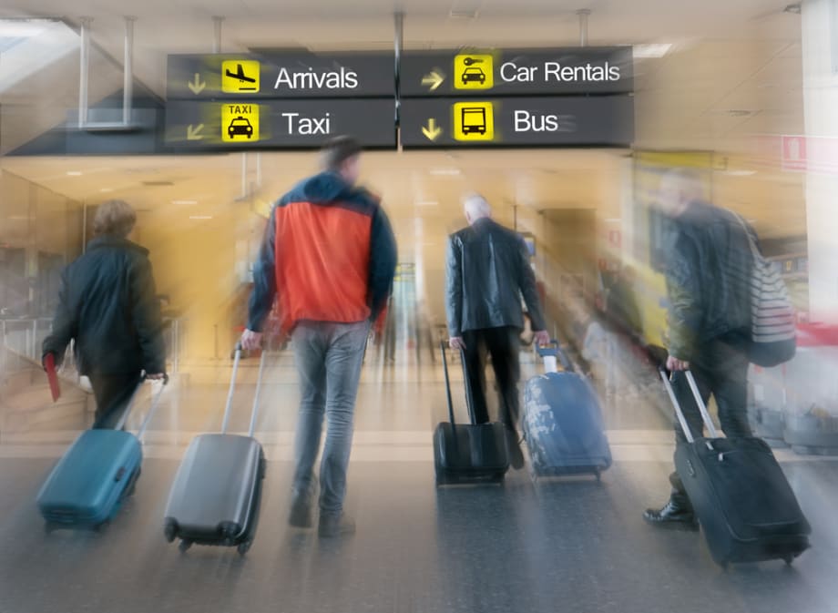 California Requires Airport Shuttles to Go Zero Emission by 2035