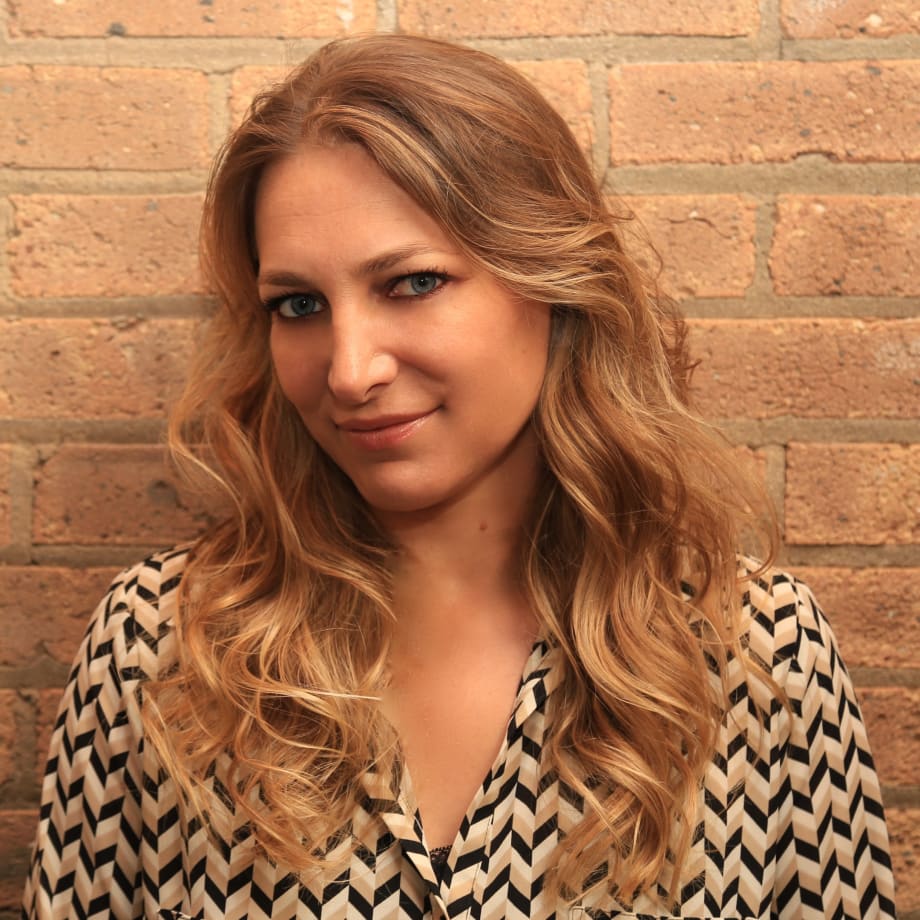 Modern Exclusive: How-To Approach and Treat a Client's Hair Loss