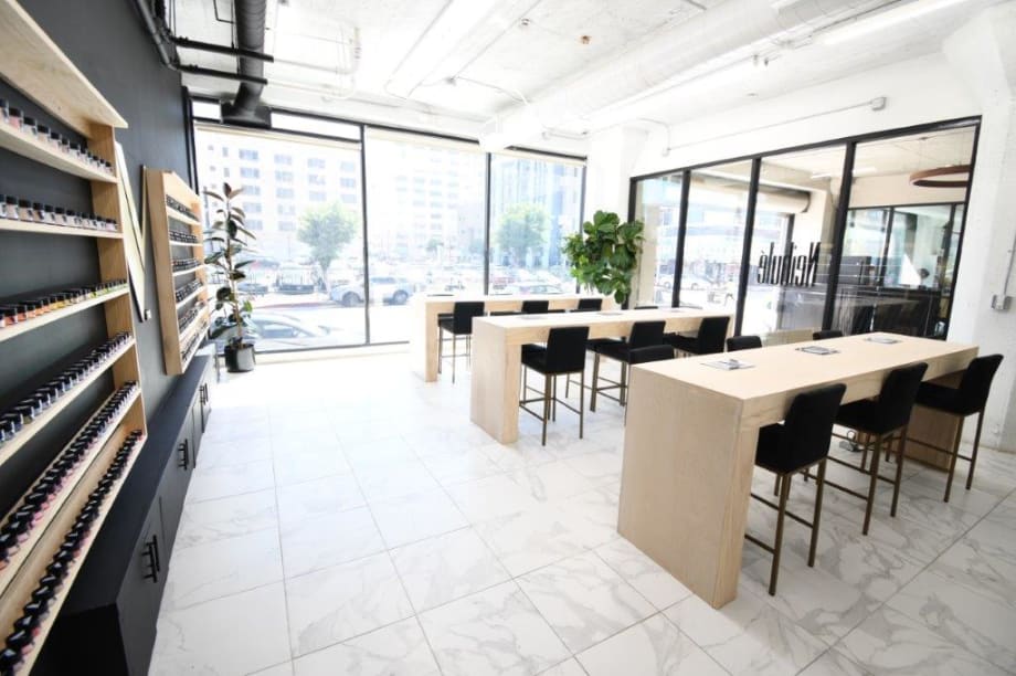 Neihulé Academy of Beauty Opens Retail Store