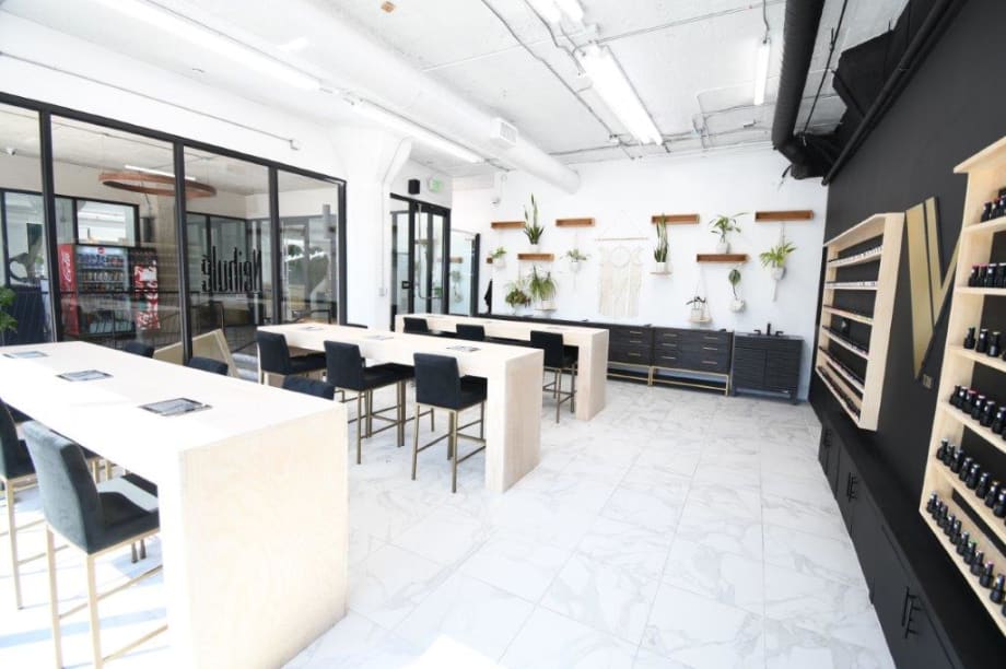Neihulé Academy of Beauty Opens Retail Store