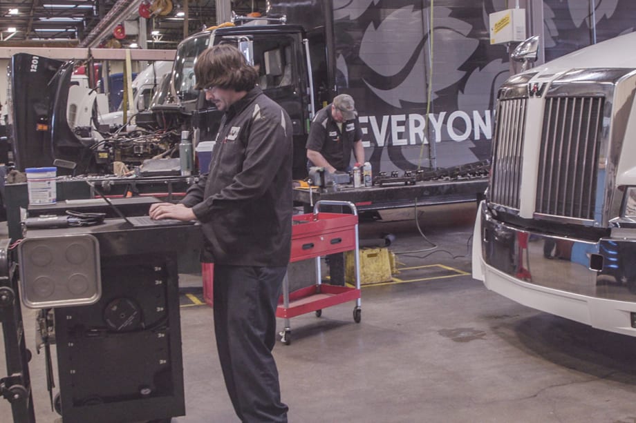 DTNA Service Enhancements to Further 24-Hour Downtime Goal