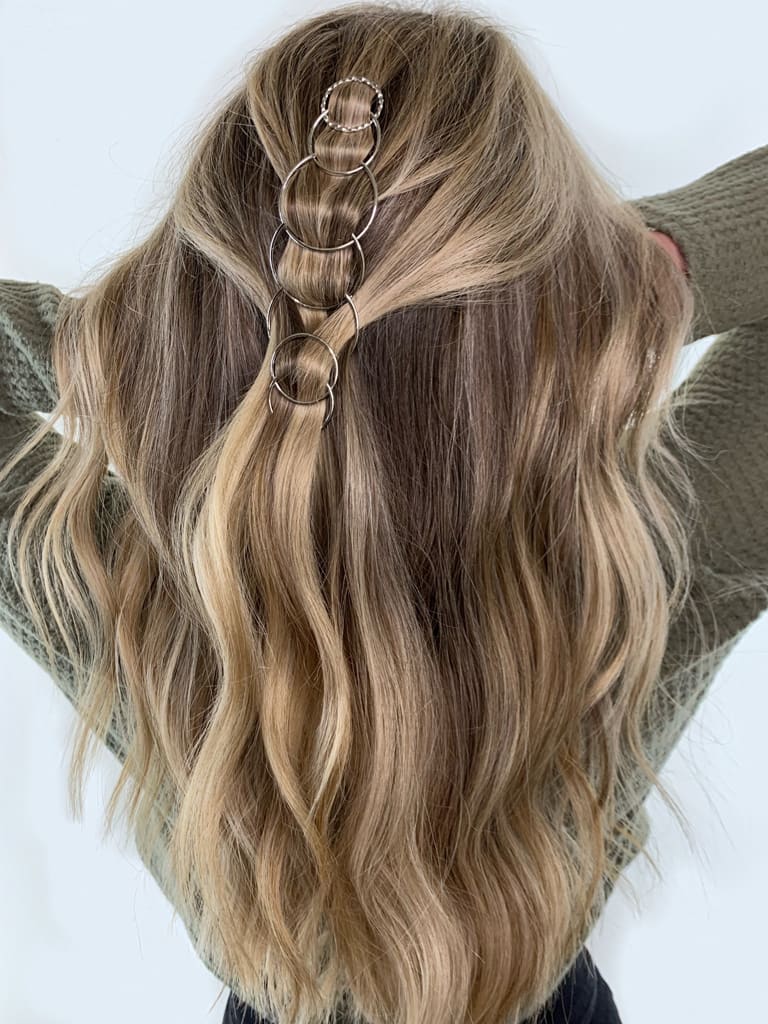 Thumb-stopping Tips for Photographing Your Balayage