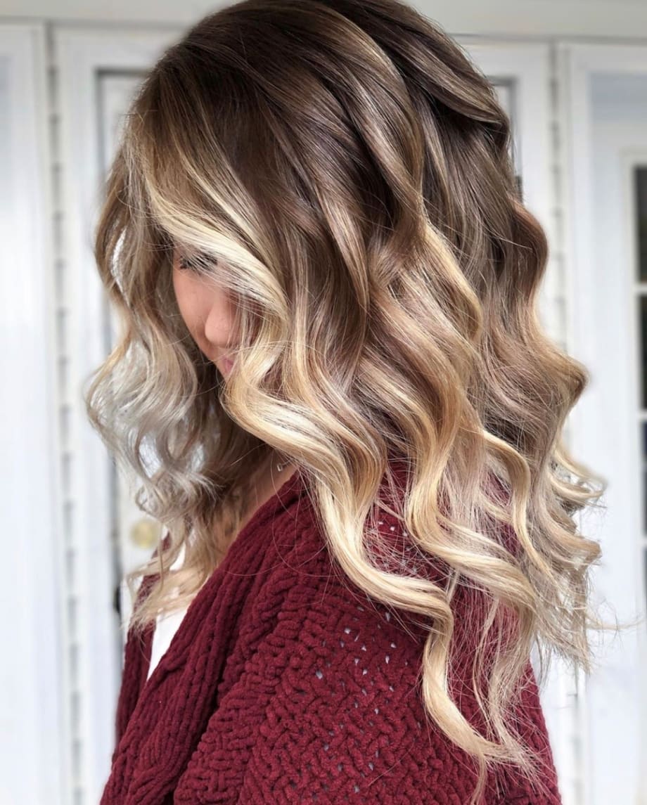 Thumb-stopping Tips for Photographing Your Balayage