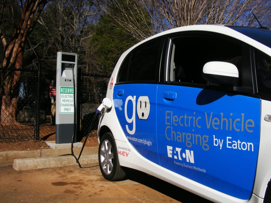 Eaton Producing Hybrid Systems for Medium-Duty Trucks