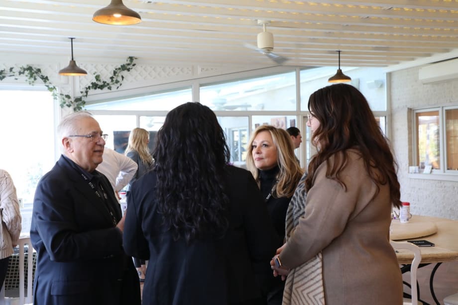 New ECRU New York Networking Group Provides Broad-ranging Support