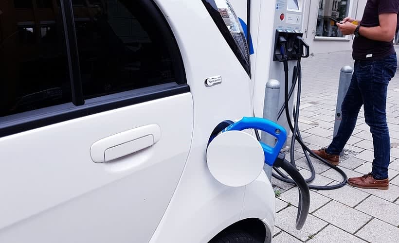 GM, Volkswagen to Scrap Hybrid Vehicles