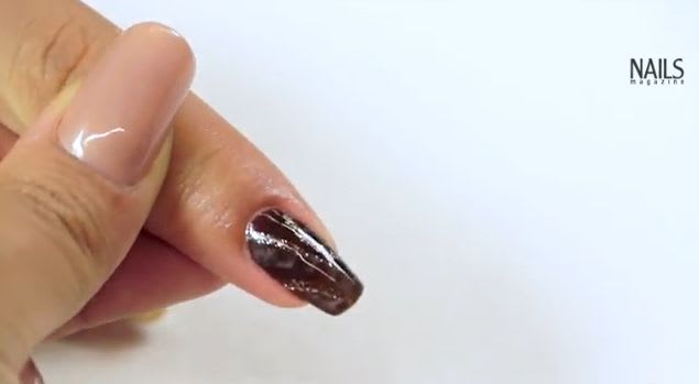 Troubleshooter: Earth-Toned Nail Art with Magnetic Gel-Polish