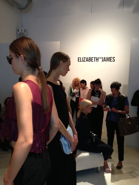 FASHION WEEK: Low LOW Ponytails at Elizabeth and James