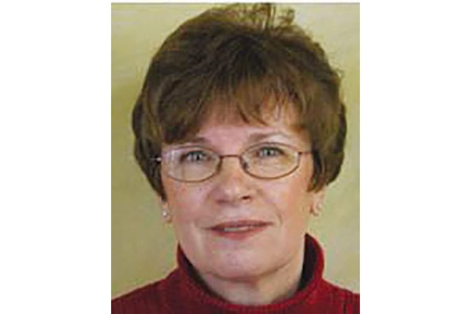 Elsie Lucia Retires from Estee Lauder Companies After Long Career in Fleet
