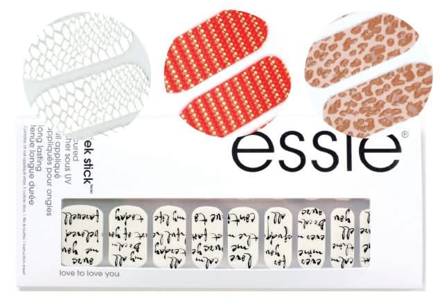 A Decal Declaration: Nail Art Appliques