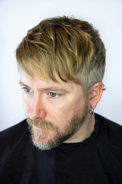 Men's Texture Cut: Adding Volume with Razor Detailing