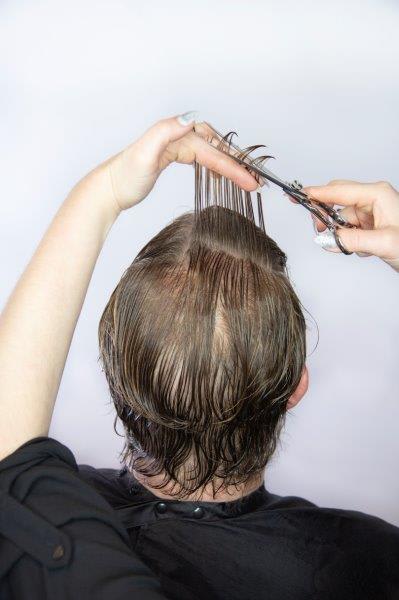 Men's Texture Cut: Adding Volume with Razor Detailing