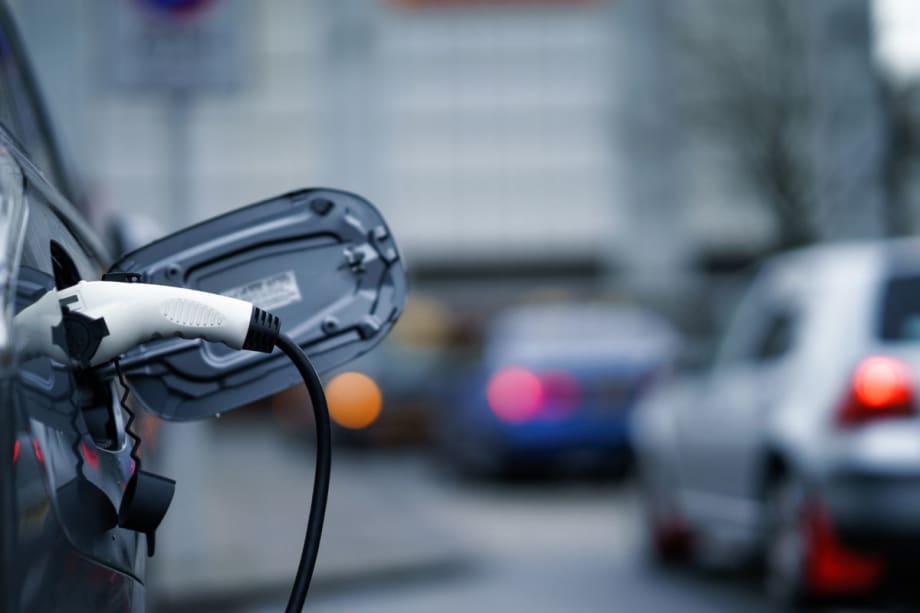 EV Report Examines Repair Costs, Safety Pros and Cons