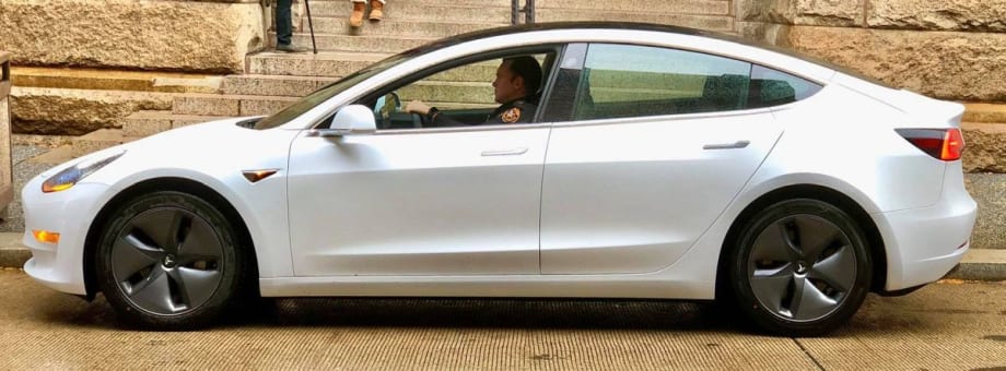 Pa. Sheriff Test Drives a Tesla