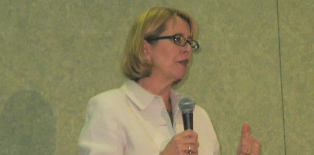 FMCSA Officials Get Input on EOBRs at Mid-America Trucking Show