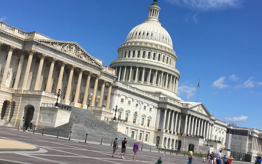 ‘Feuding’ Industry Unites to Fight Auto Tariffs