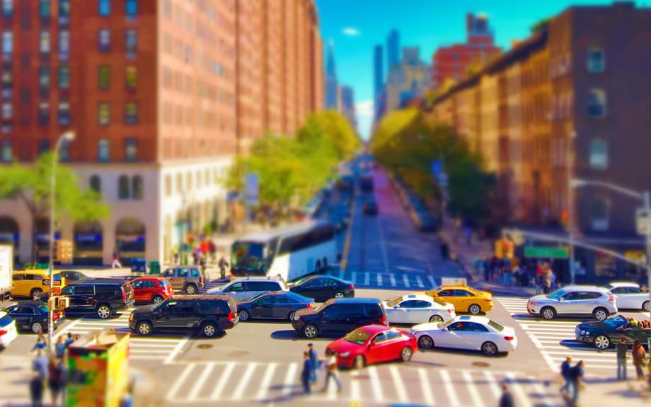 New-Vehicle Interest Rates Fall to 5.8%