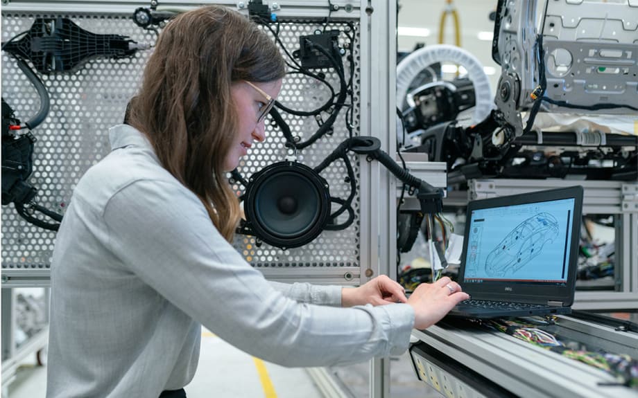 GM, Ford Studying Whether Factories Can be Used to Make Medical Supplies