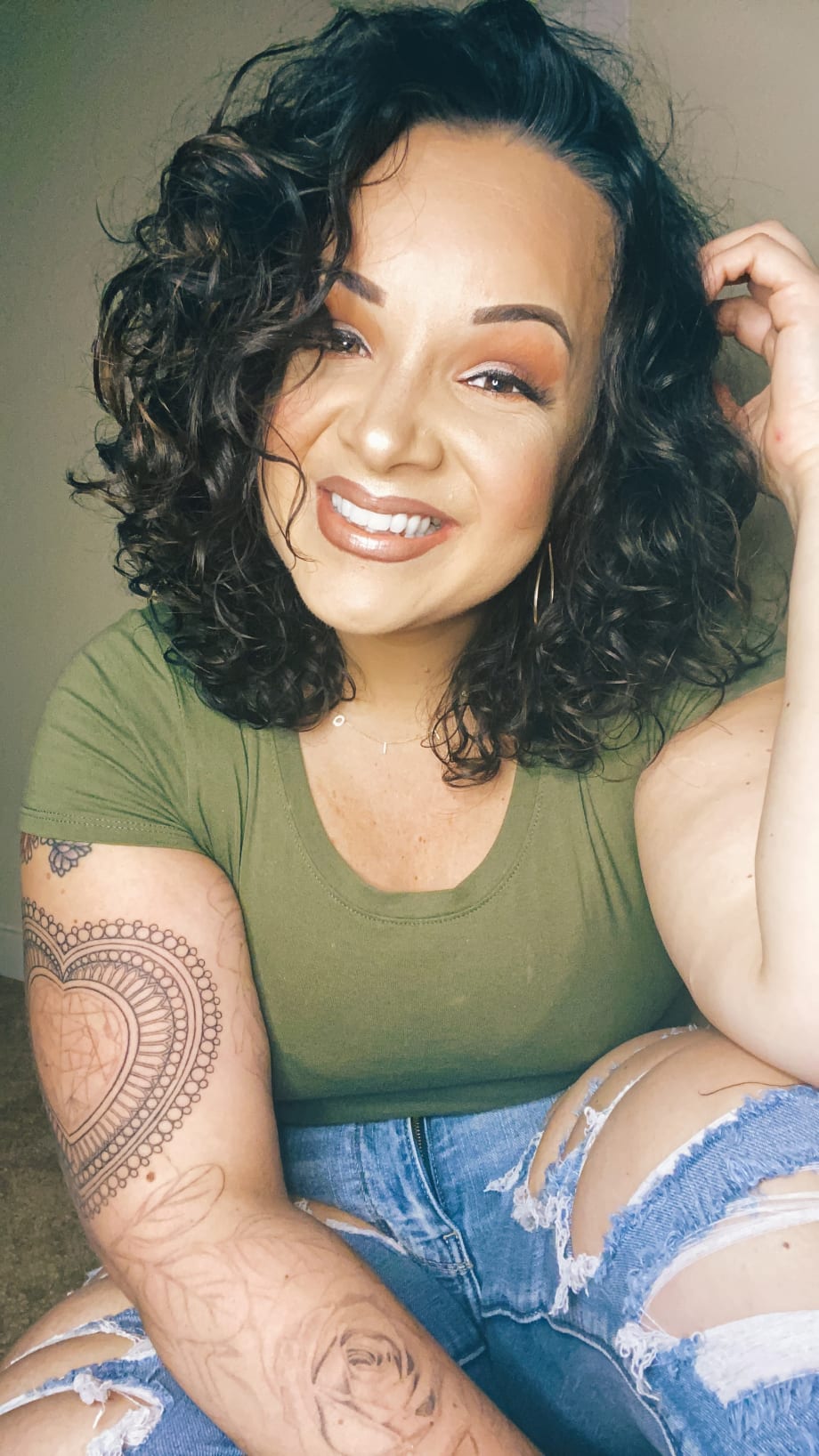 Stylist Finds Strength in Connection After Severe Car Accident 