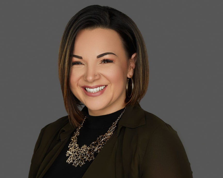 2019 MODERN SALON 100: Fiorella Castro @fiorellacastrohair 