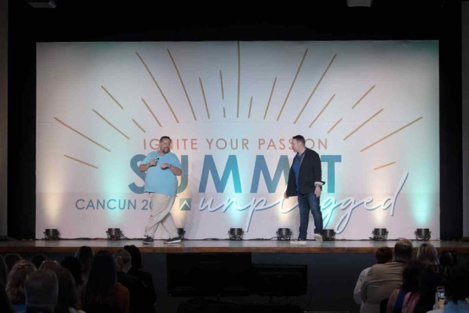 Salon Leaders Unplug in Cancun with Summit