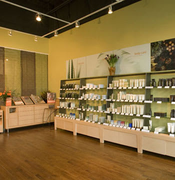 Salon of Distinction: Five Salon