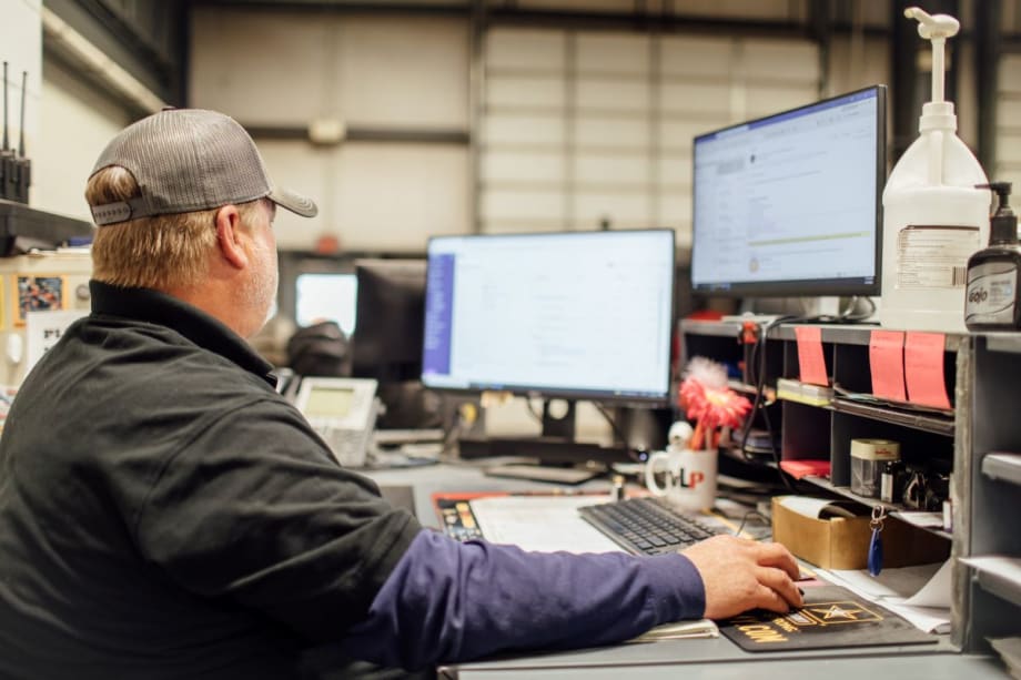 Strategic Warranty Management Reduces Commercial Fleets' Service Costs