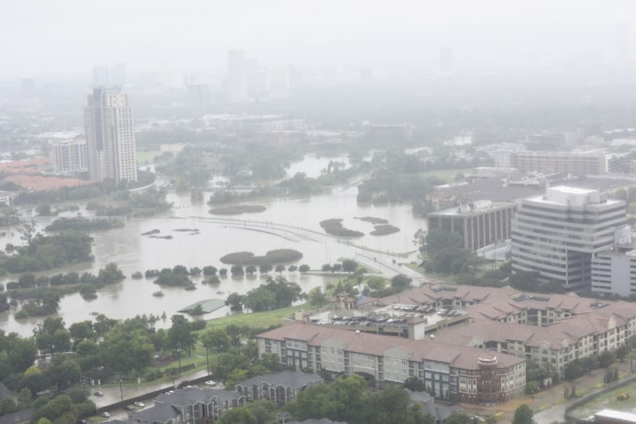 Harvey Nearly Halts Commercial Fleet Activity in Houston
