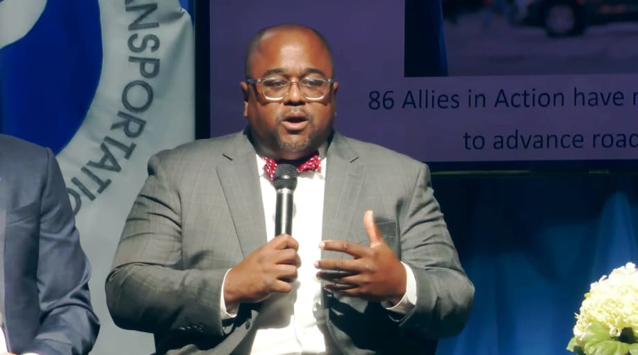 FMCSA, DOT Agencies Talk Automatic Emergency Braking 