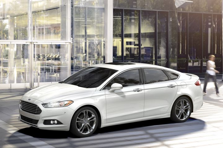 Ford Recalls Fusion, Escape for Possible Rollaway