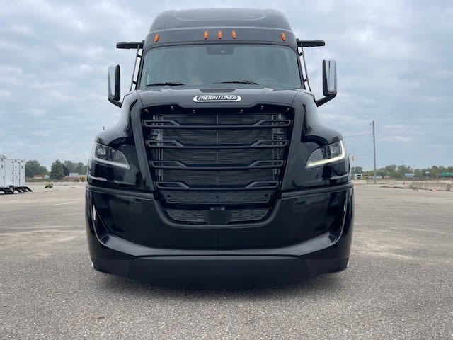 Cummins X15N Natural Gas Engine Available in Fifth Generation Freightliner Cascadia