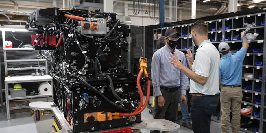 Toyota to Assemble Fuel Cell Modules for Heavy-Duty Trucks