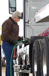 Diesel Continues Slow Climb; Oil Falls on Interest Rate Worries