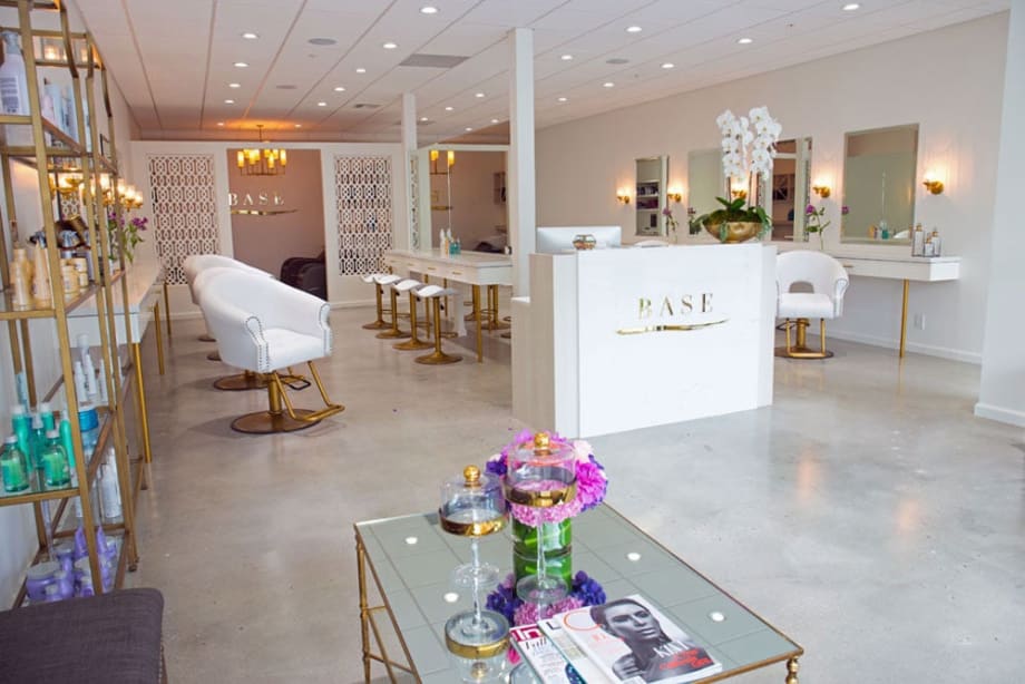 New Salon Concept: Base Color Bar Offers À La Carte Color