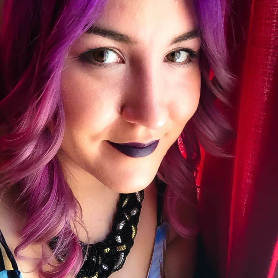 Game Changer 2016: Nail Artist Sabella Snyder and Her Tiny Canvas Masterpieces