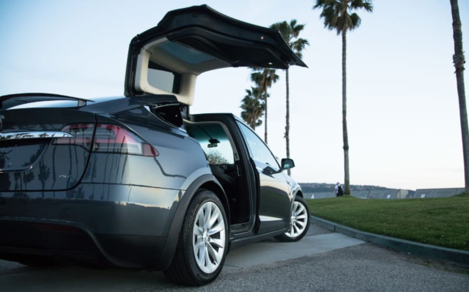 How to Rent Teslas as an Independent Company