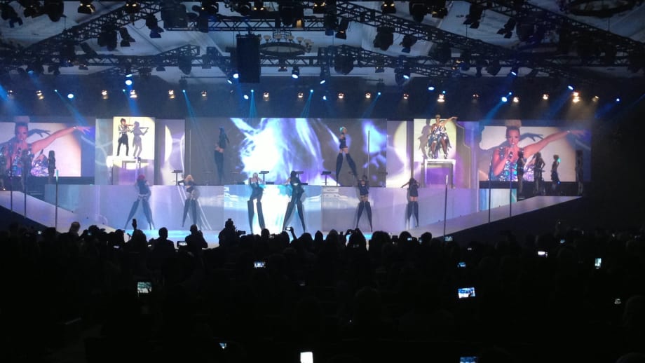 Thousands Join Paul Mitchell in Las Vegas for The Gathering 2013