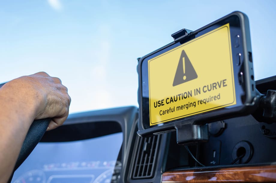 Drivewyze Safety+ Offers Proactive, Customizable Driver Safety Alerts