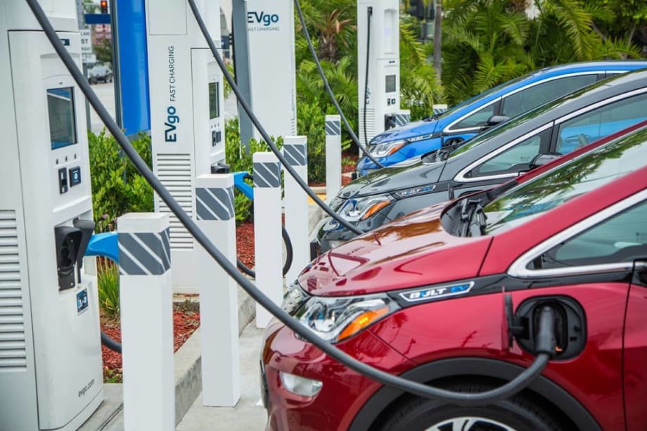 GM to Boost EV, AV Investments Through 2025