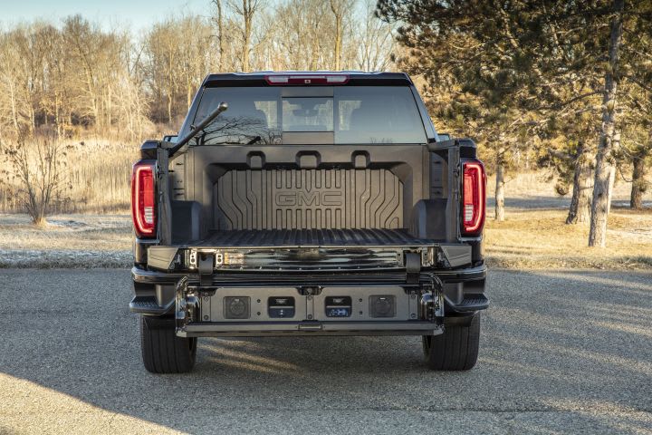 GMC to Sell Carbon-Fiber Truck Beds in June