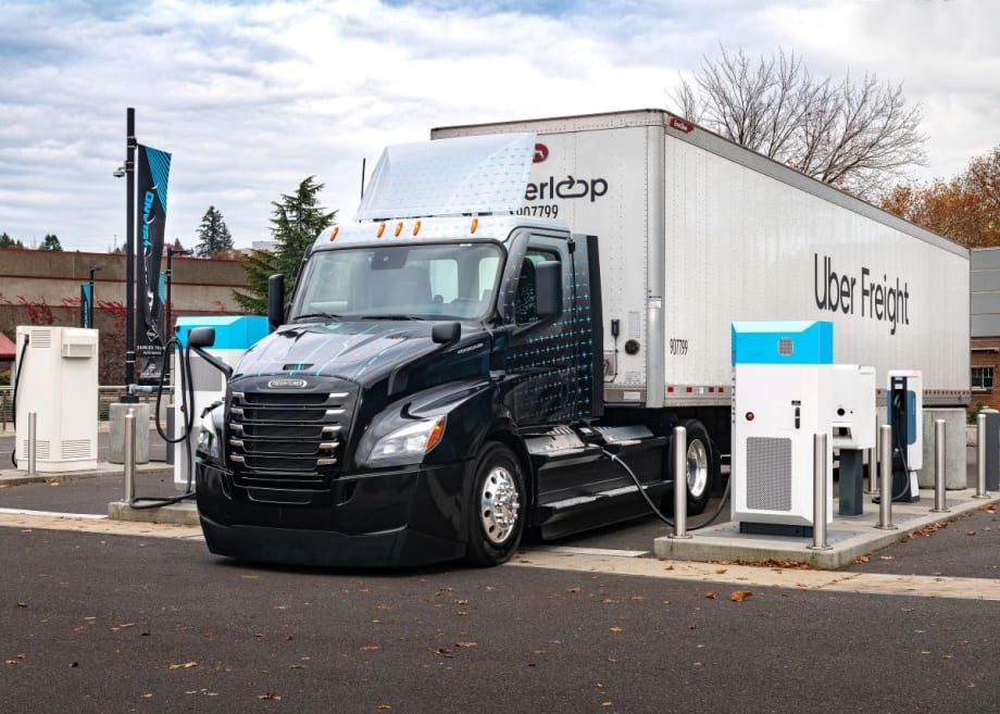 Study: Electrification of Interstate Corridors Critical for Electric Truck Adoption