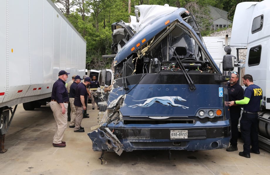 NTSB Investigating Factors in Greyhound Illinois Crash