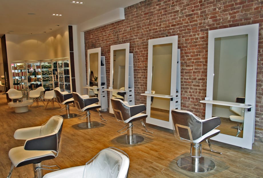 SALON TOUR: HAIR & CO